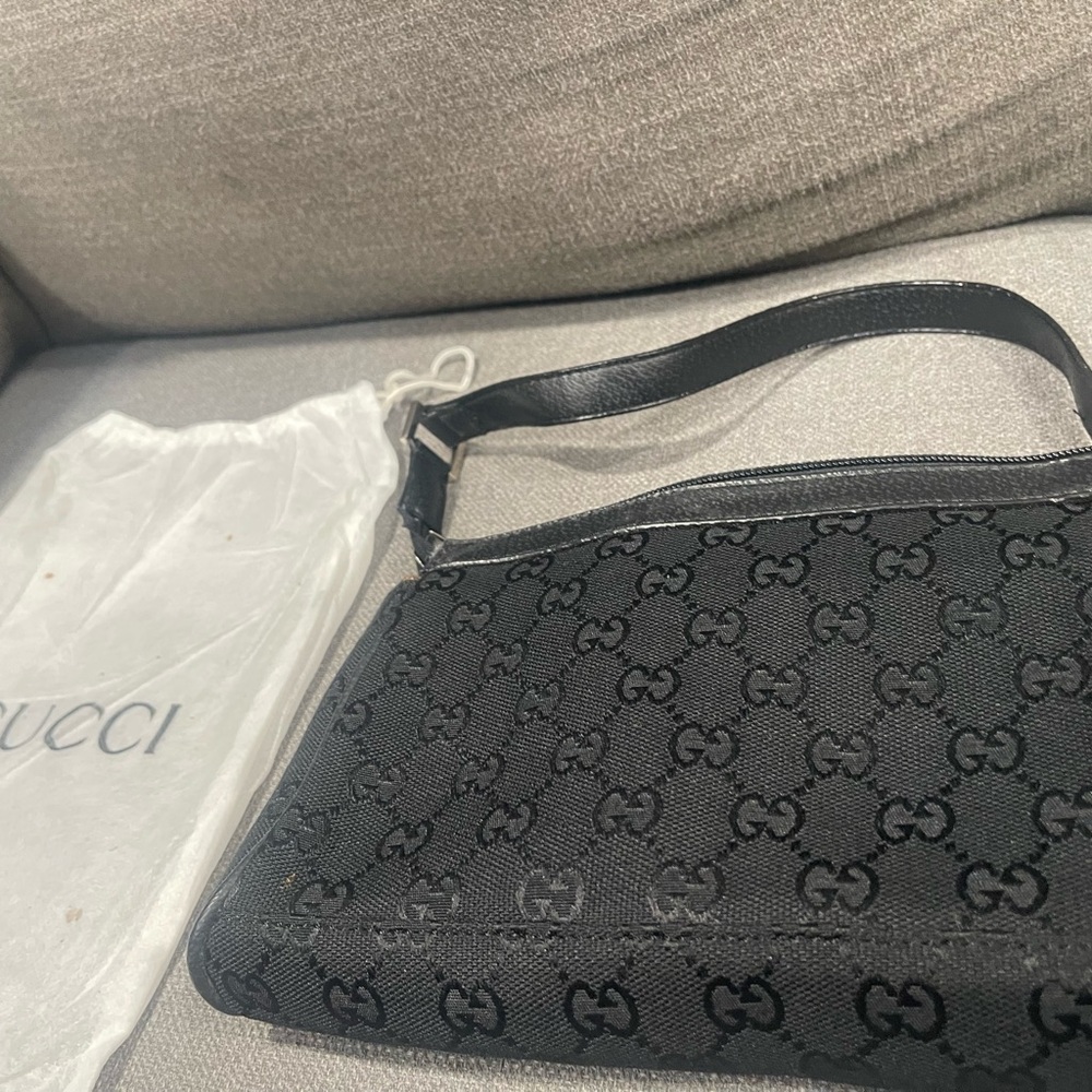 AUTHENTIC GUCCI Black GG Monogram Canvas Vintage

Shoulder Bag Hobo - Like New!
